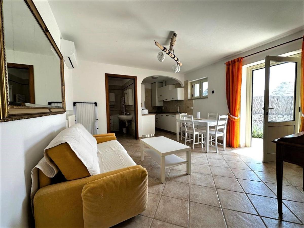 Maison Dei Trulli Lägenhet Locorotondo Exteriör bild