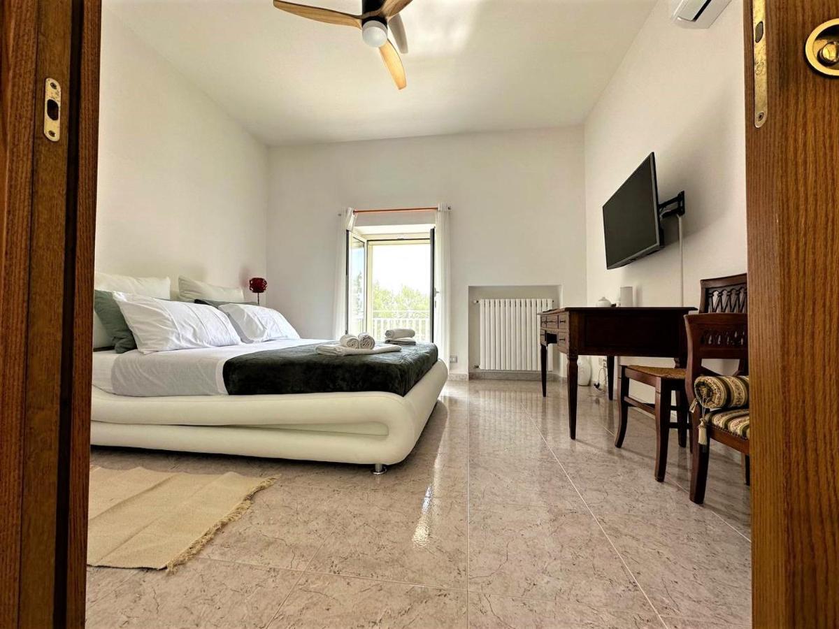 Maison Dei Trulli Lägenhet Locorotondo Exteriör bild